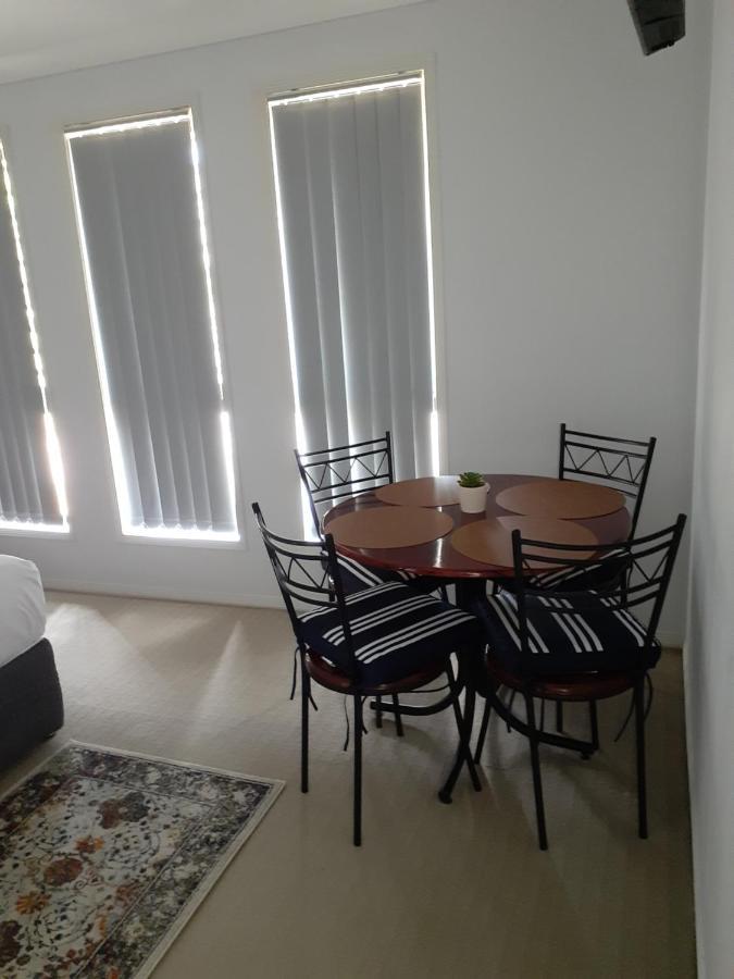 Blk Stays Guest House Deluxe Units Morayfield Exterior foto