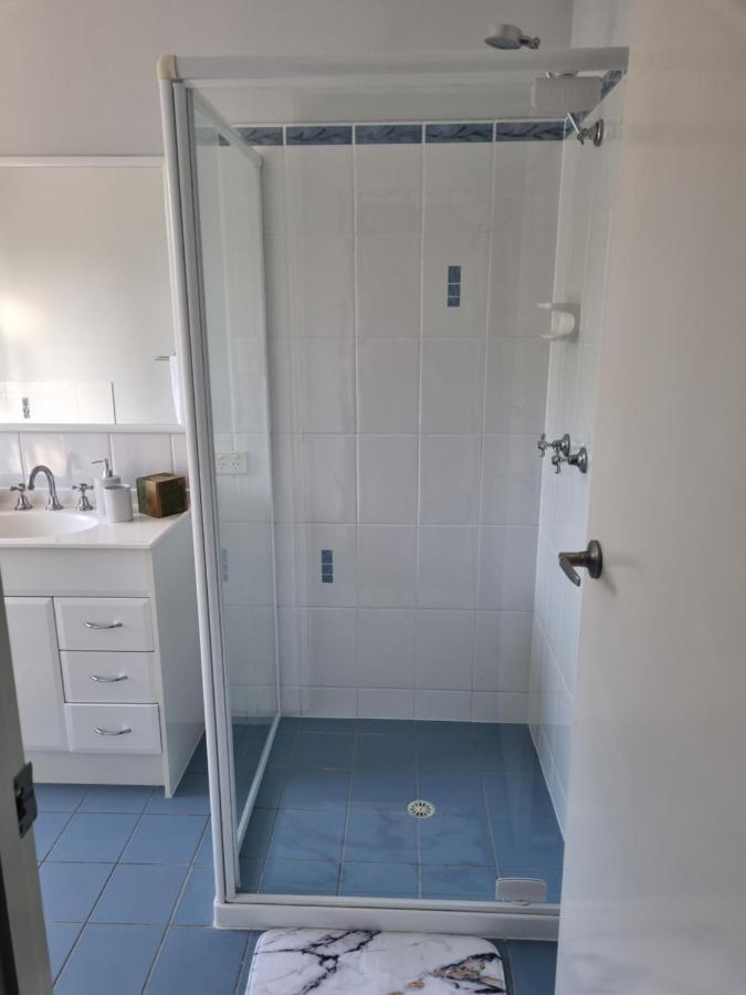 Blk Stays Guest House Deluxe Units Morayfield Exterior foto