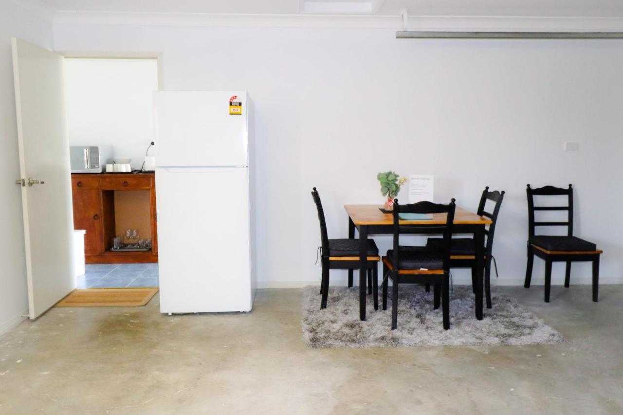 Blk Stays Guest House Deluxe Units Morayfield Exterior foto
